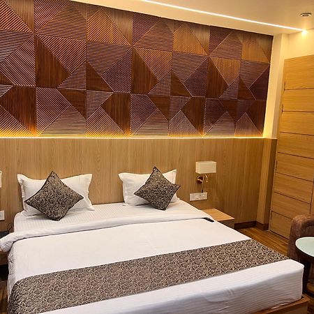 Hotel Jk Palace Prayagraj Exterior photo