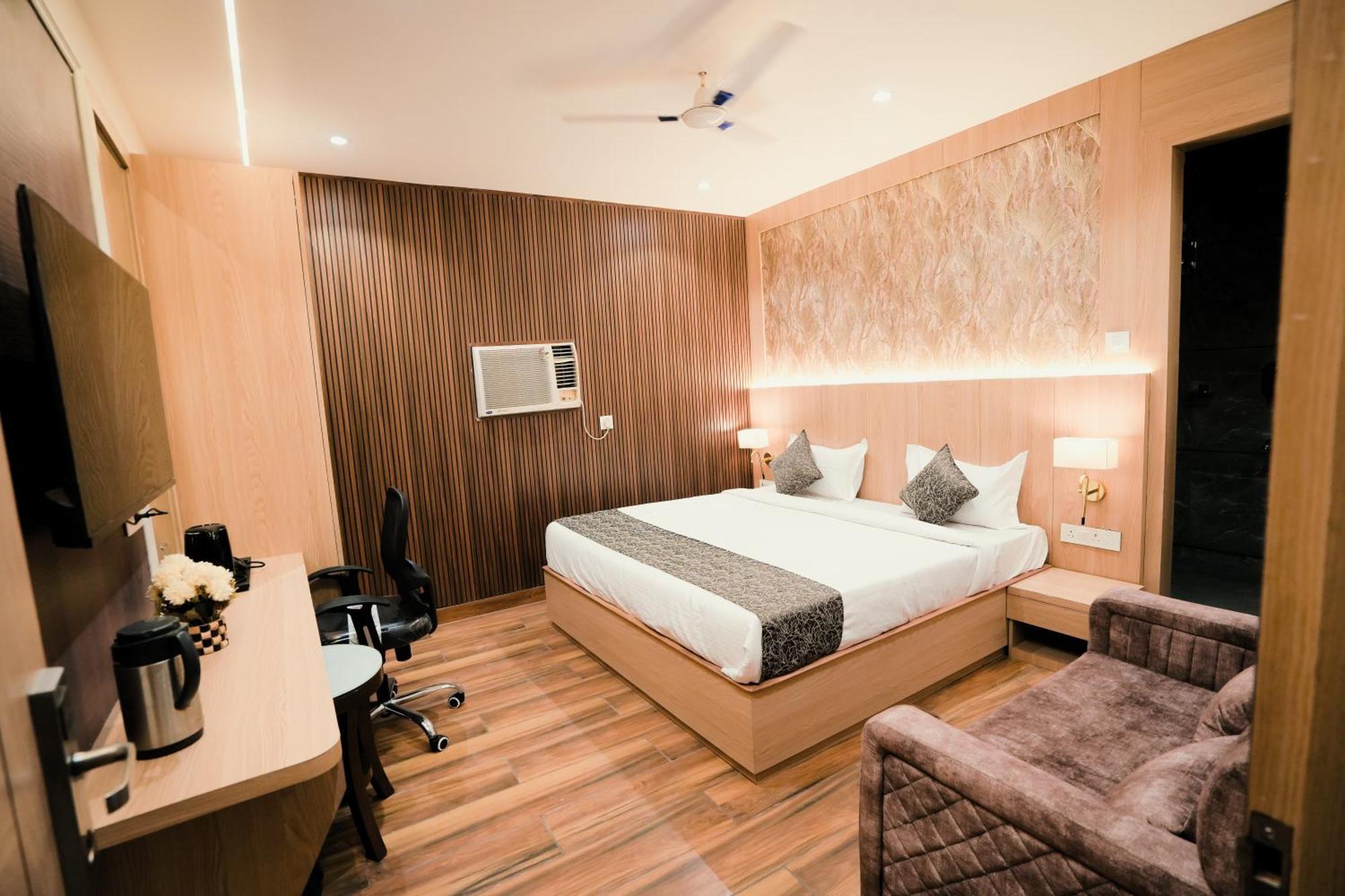 Hotel Jk Palace Prayagraj Exterior photo